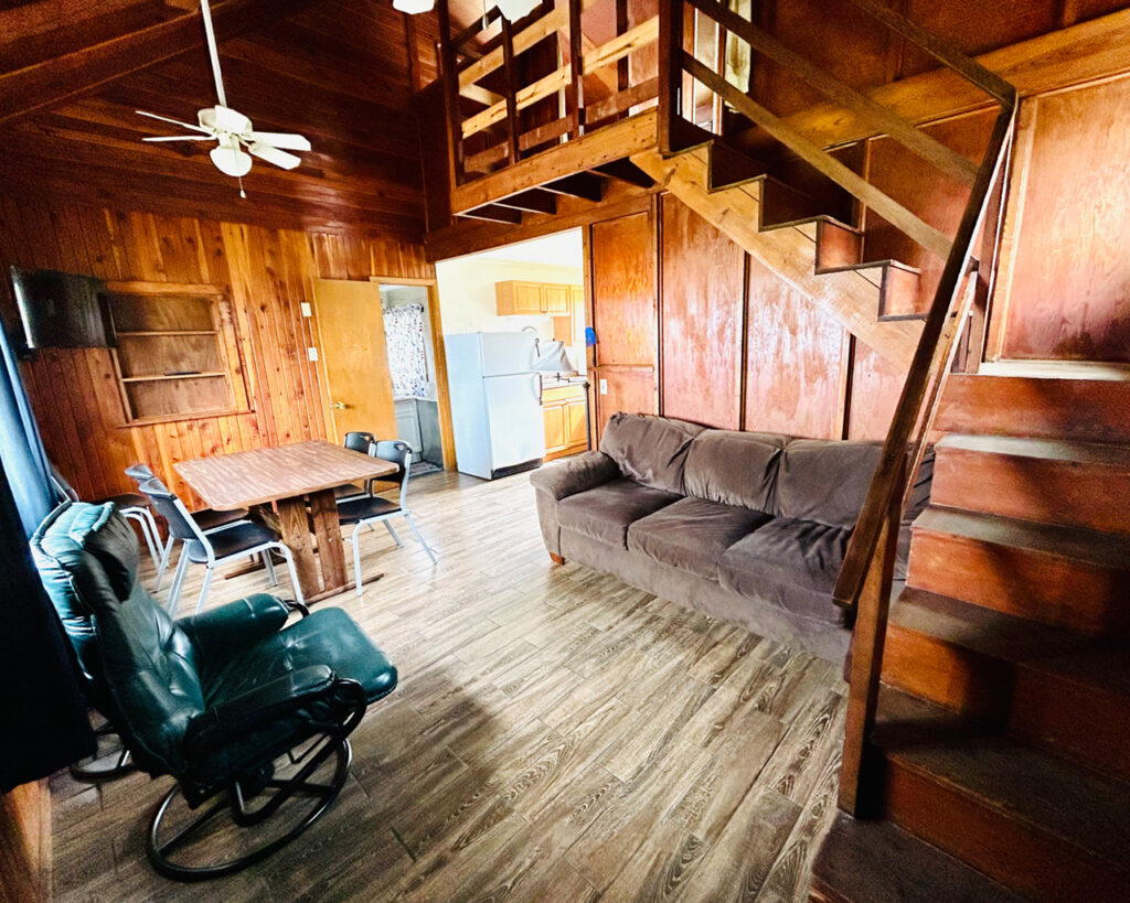 Cabin-B_3
