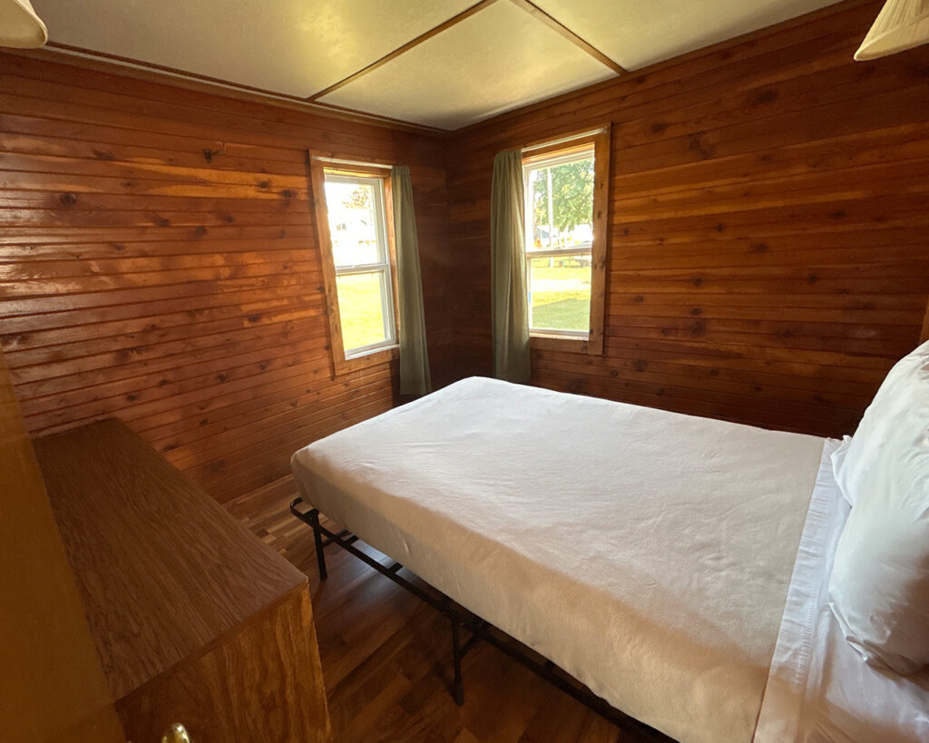 Cabin-D_4